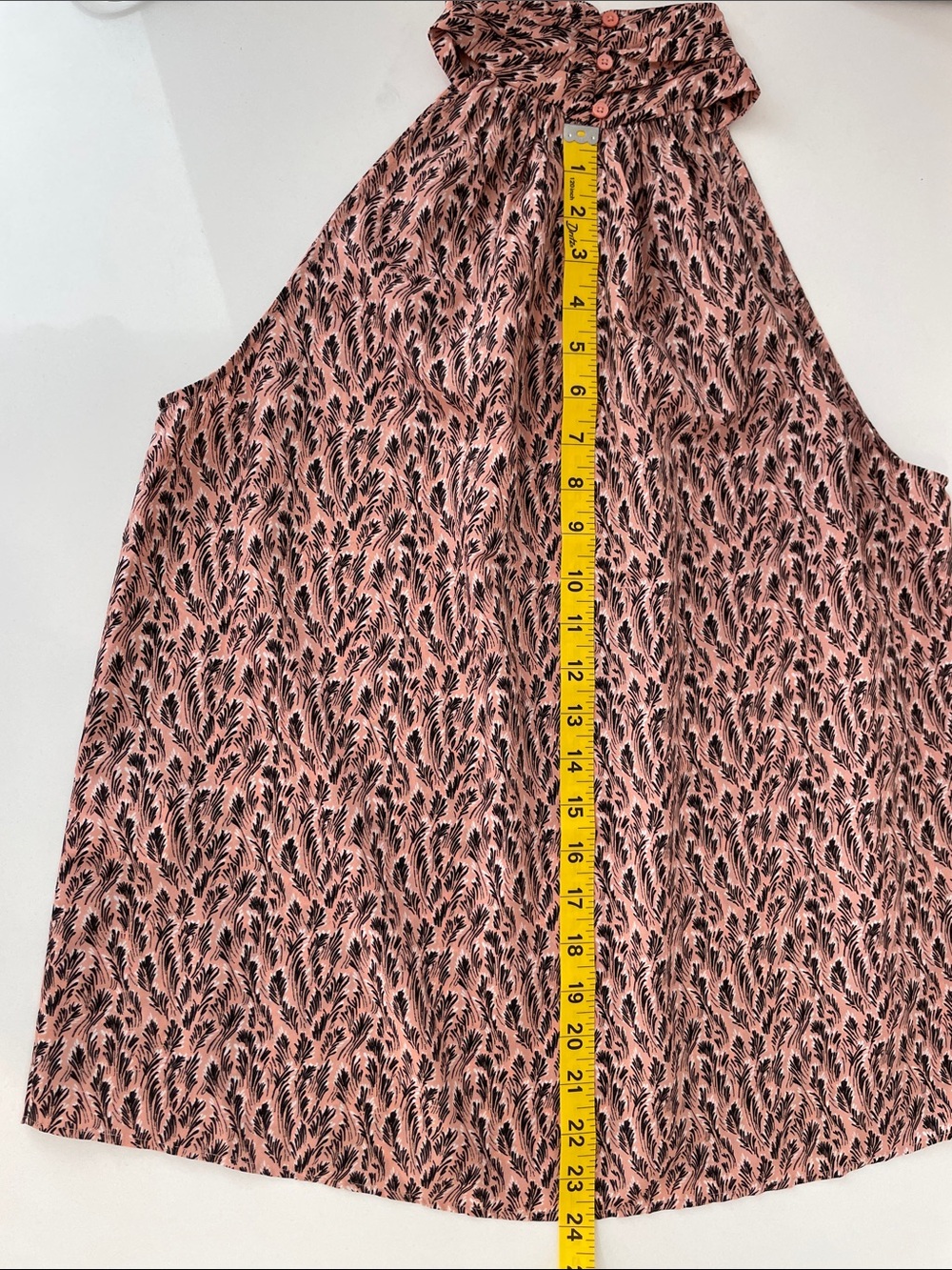 Joie Pink and Black Printed Halter Blouse • XS - Picture 11 of 12